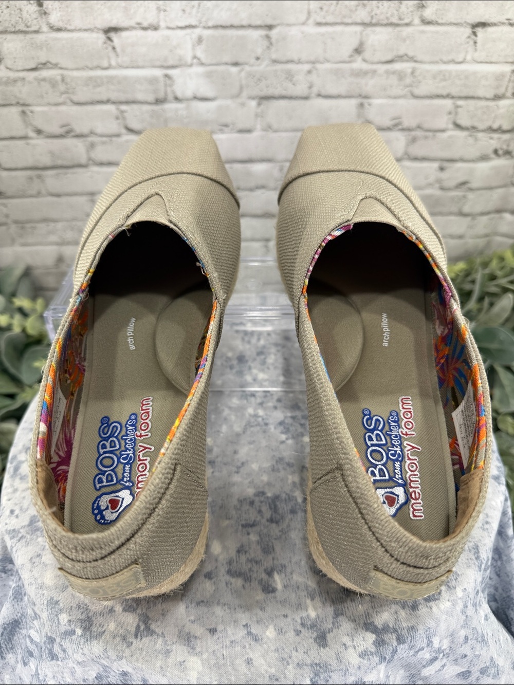BOBS / SKECHERS “High Jinx” Taupe Slip-on Espadrille Wedges WMS 9M 💛 EUC - Picture 8 of 11